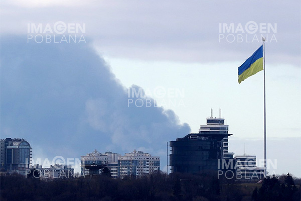 Canciller ucraniano anuncia que negociará un alto el fuego con su homólogo ruso