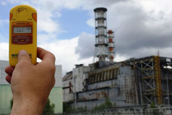 Kiev pide un alto el fuego para reparar Chernóbil