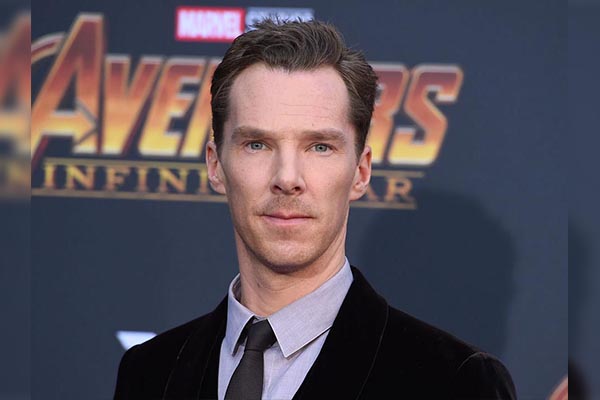 Benedict Cumberbatch se compromete a recibir refugiados ucranianos en su hogar