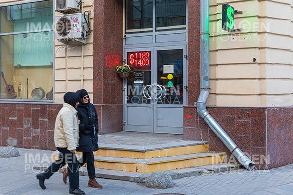 Rusia pasa dificultades, pero lo ve como oportunidad para el desarrollo, dice Kremlin