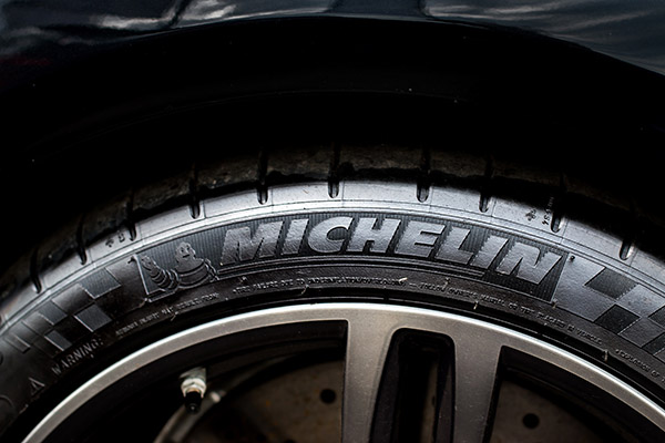 Michelin suspende sus operaciones en Rusia