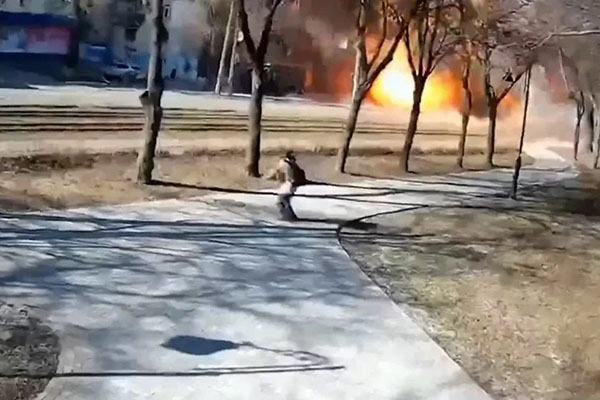 Zelenski proyecta ante Congreso de EU dramático video de la tragedia de Ucrania