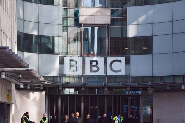 Regulador ruso de medios restringe el acceso a BBC News