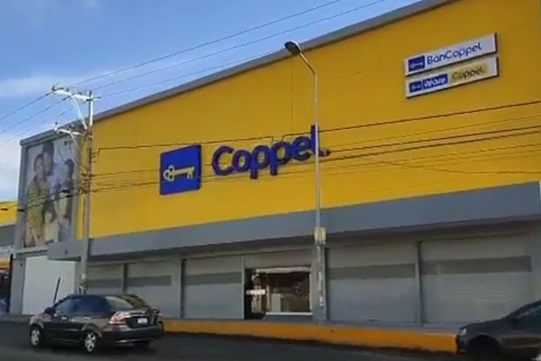 Maleantes hacen boquete en Coppel y se llevan $300,000 en mercancía