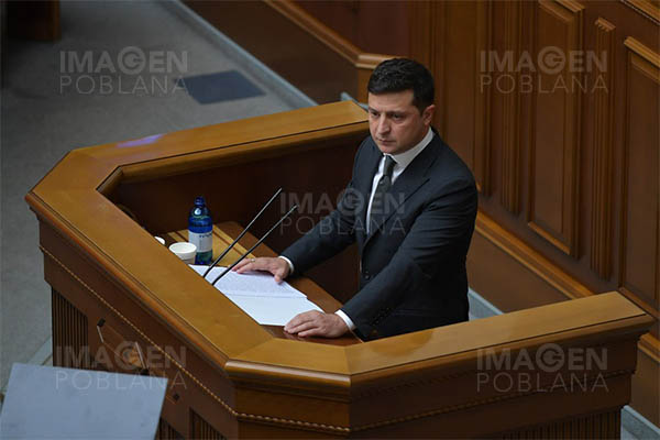 Zelenski advierte a Rusia que pagará "alto precio" por conflicto con Ucrania