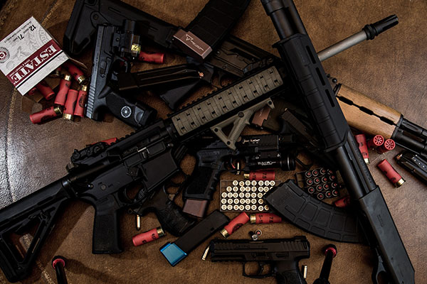 Delincuentes roban más 50 armas desde un recinto militar en Chile
