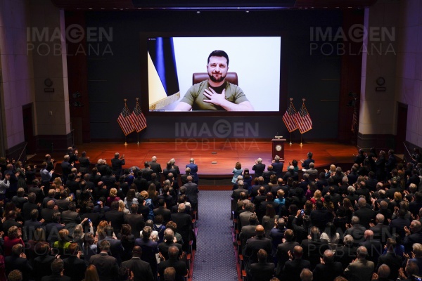 Zelenski señala como objetivo prioritario lograr garantías para Ucrania