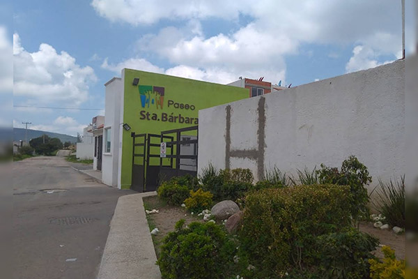 Asesinan a un expolicía en supuesto robo; sospechan de su esposa