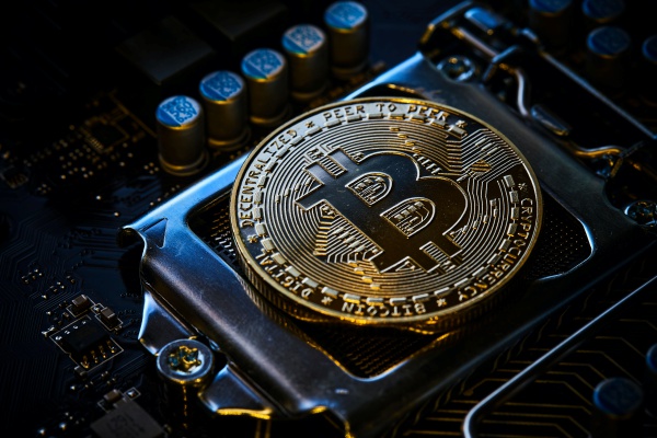 Descubren minería de criptomonedas en plantel del Conalep en SLP