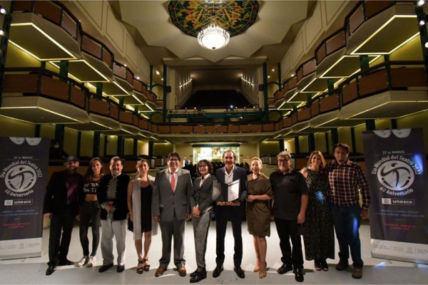 IMACP entrega reconocimientos a figuras del teatro poblano