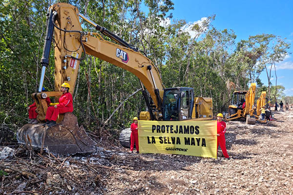 Protestas de Greenpeace, sin eco el México “moderno”