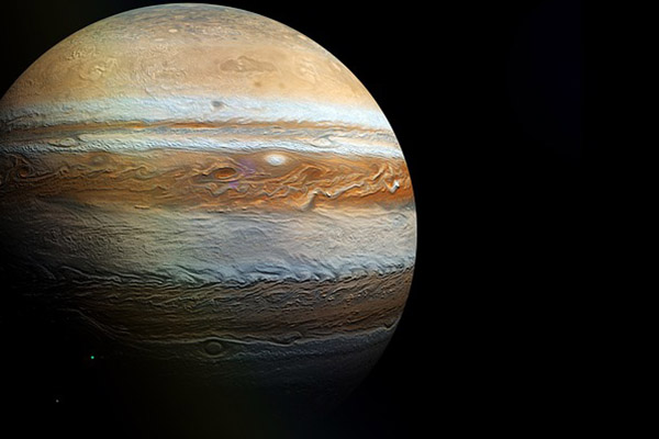 Luna de Júpiter podría albergar vida en uno de sus océanos