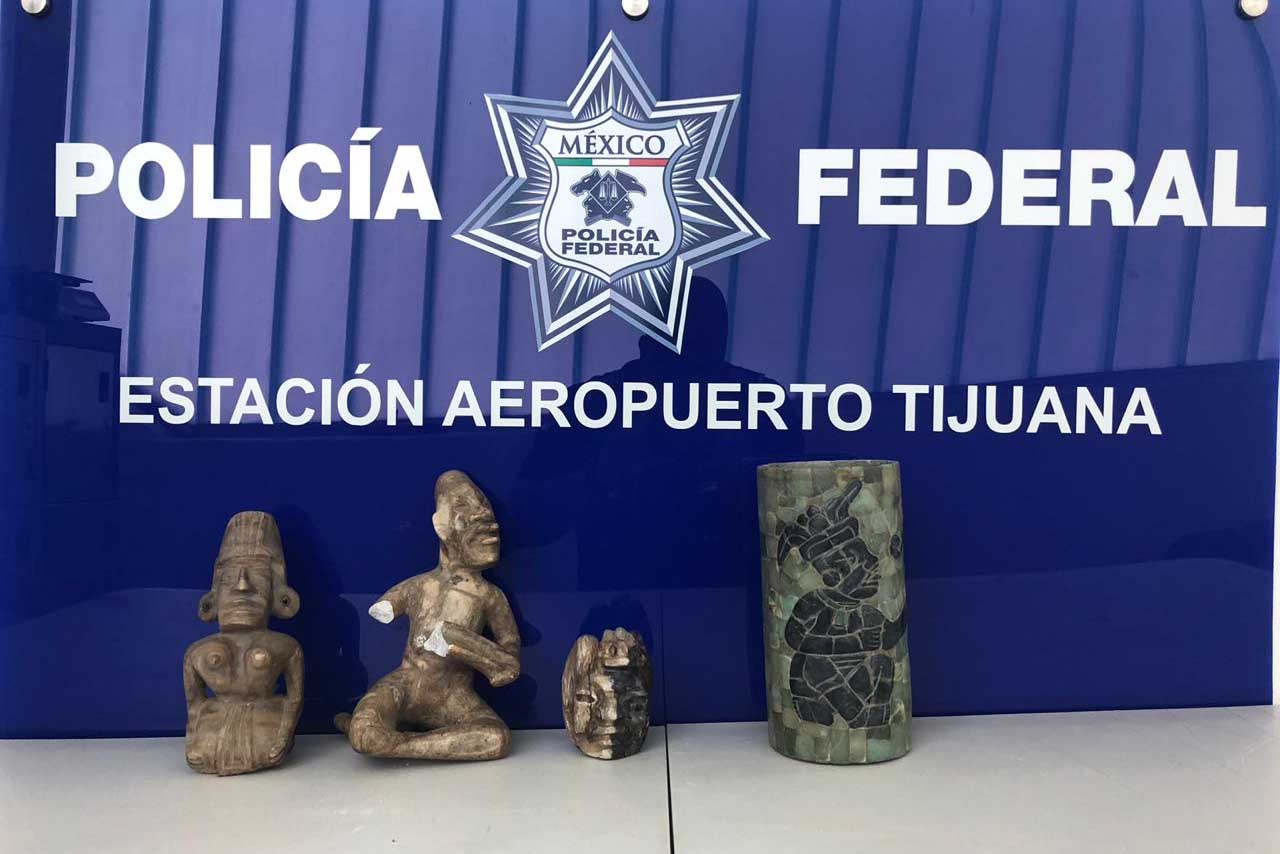 Decomisan en Tijuana 14 piezas prehispánicas que estaban a punto de salir de México
