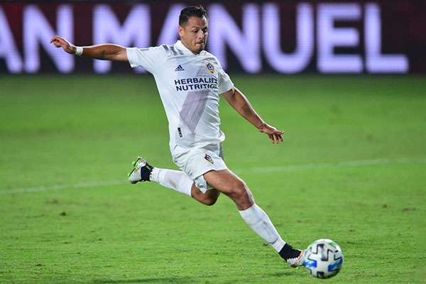 Caso “Chicharito”, muestra de podredumbre en Selección Mexicana