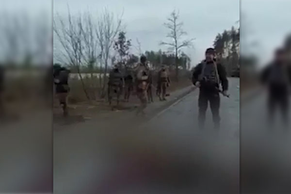 Rusia abre caso penal por video de asesinatos de presos de guerra rusos