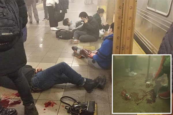 Bomberos de Nueva York confirman 13 heridos en tiroteo del metro