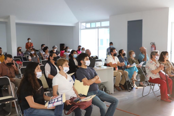 El Sistema Municipal DIF imparte taller de nutrición para pacientes con Parkinson