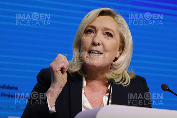 Le Pen: si gano las presidenciales, Francia abandonará el mando de OTAN