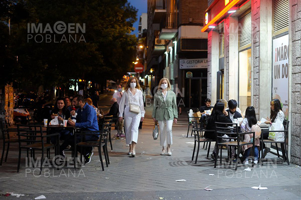 Las mascarillas en interiores dejan de ser obligatorias en España