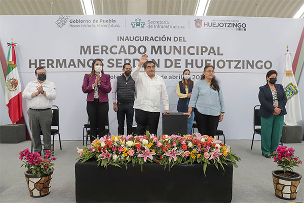 Con honestidad, Gobierno Estatal cumple necesidades de poblanos: Barbosa
