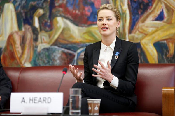 Amber Heard padece trastornos de la personalidad, afirma su siquiatra