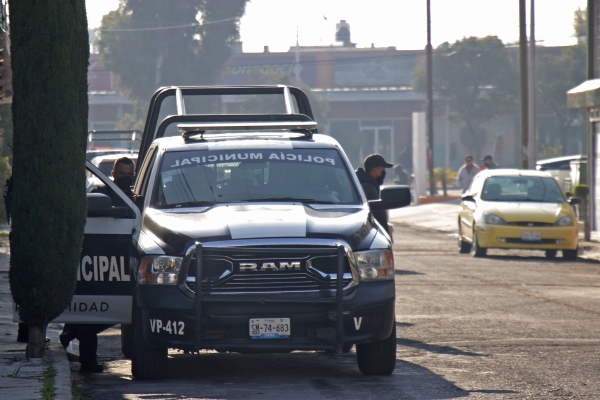 A punta de pistola maleantes roban la nómina de un colegio