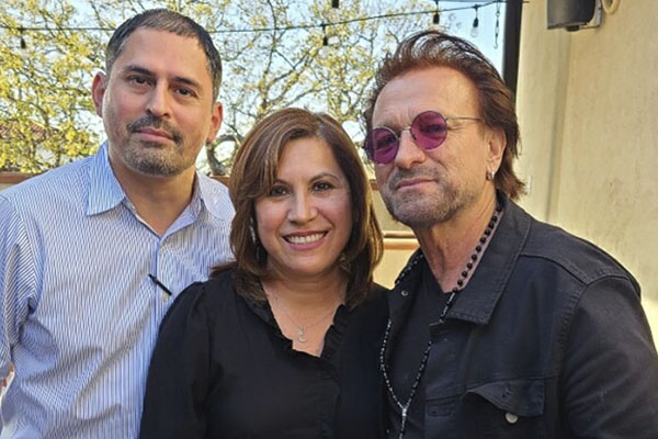 Impostor come gratis en un restaurante tras hacerse pasar por Bono de U2