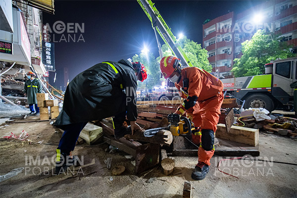 Arrestan a 9 personas por colapso de edificio en China
