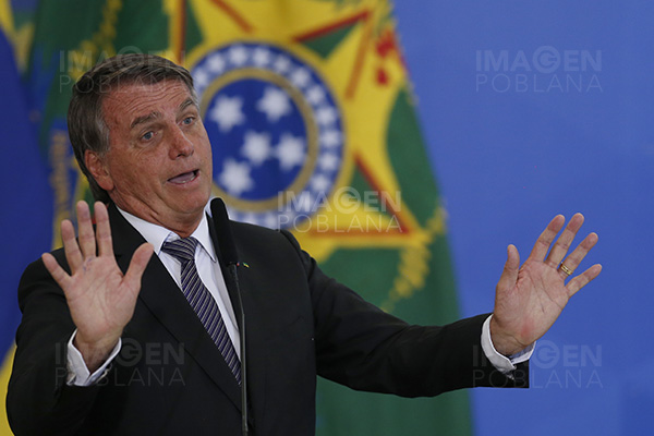 “Es mejor que mantenga la boca cerrada”, dice Bolsonaro sobre DiCaprio