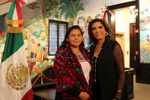 Textiles de artesanas de Hueyapan, presentes en los Estados Unidos