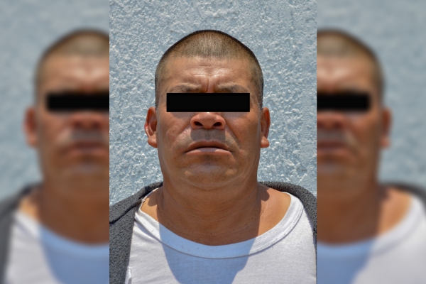 Policías municipales sorprenden en flagrancia a un asaltante armado