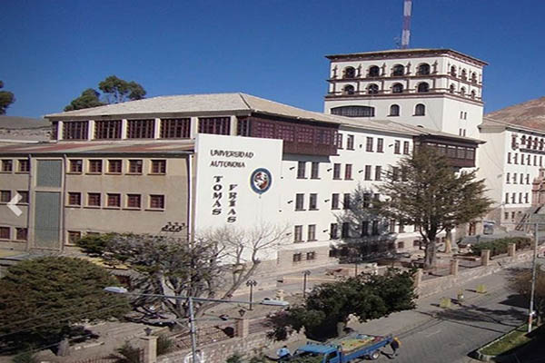 Al menos 4 fallecidos en Bolivia por avalancha humana en Universidad de Potosí