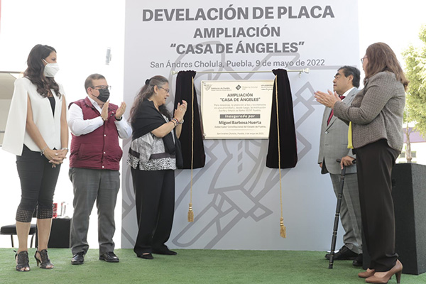 Inaugura Miguel Barbosa ampliación de “Casa de Ángeles”