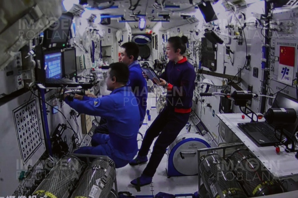 China lanza nave de carga para llevar suministros a su estación espacial
