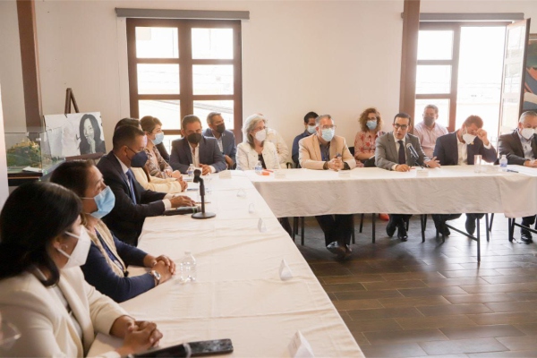 Edmundo Tlatehui presenta estrategias de seguridad ante rectores de universidades