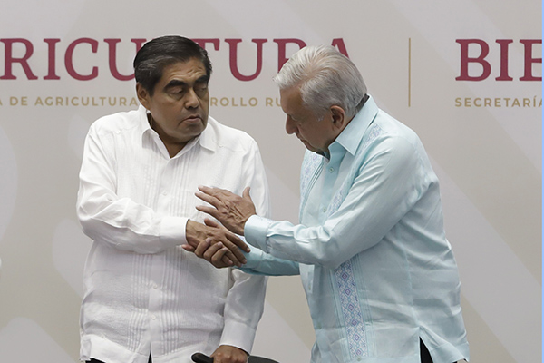López Obrador está satisfecho con el trabajo del campo en Puebla: Barbosa