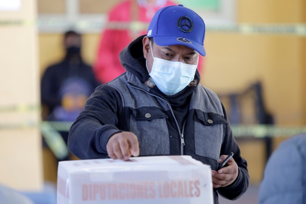Elegir mejor, la misión de poblanos ante alcaldes delincuentes