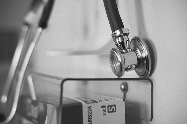 Gobierno de México anuncia contratación de más de 13,700 médicos especialistas