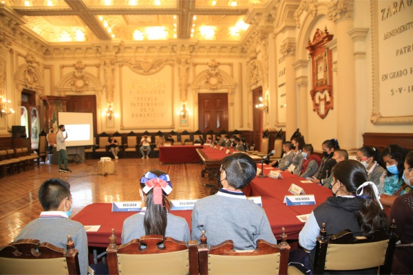 Estudiantes de primaria toman la palabra en la iniciativa “Hoy soy regidor”