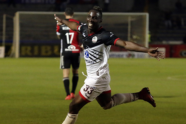 Julián Quiñones, la estrella de la Liguilla que dejó una marca histórica en Lobos BUAP