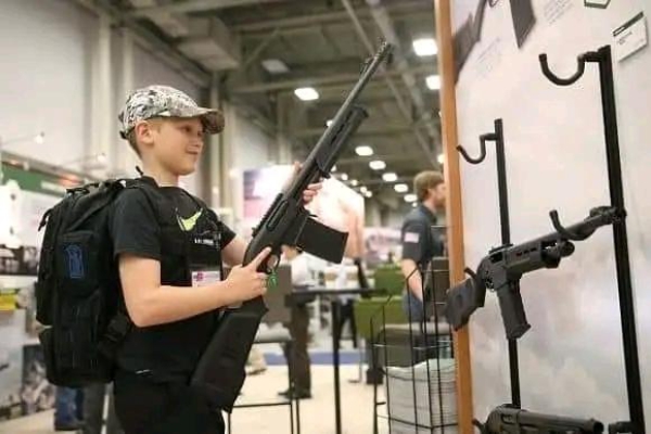 Houston se prepara para protestas que exigen el control de armas durante convención de la NRA