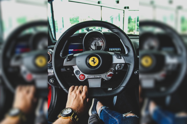 Ferrari habla sobre la “lista negra” de celebridades que no pueden comprar sus autos