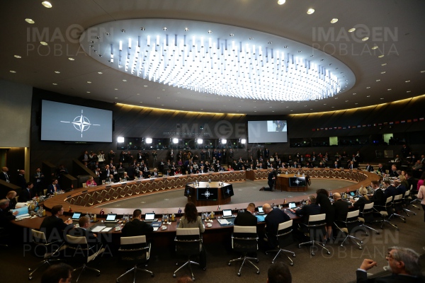 EU afirma que no busca una guerra entre Rusia y la OTAN