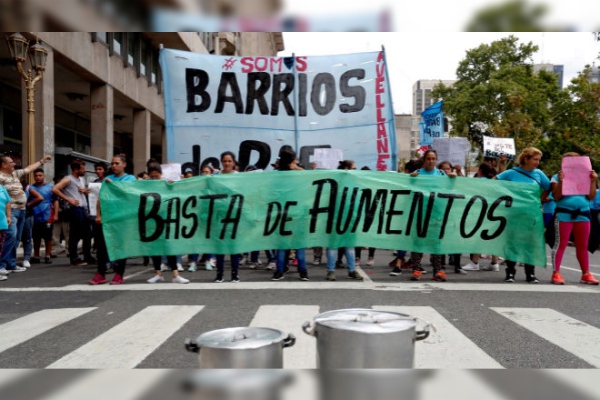 Miles protestan en las calles de Argentina contra la especulación de precios