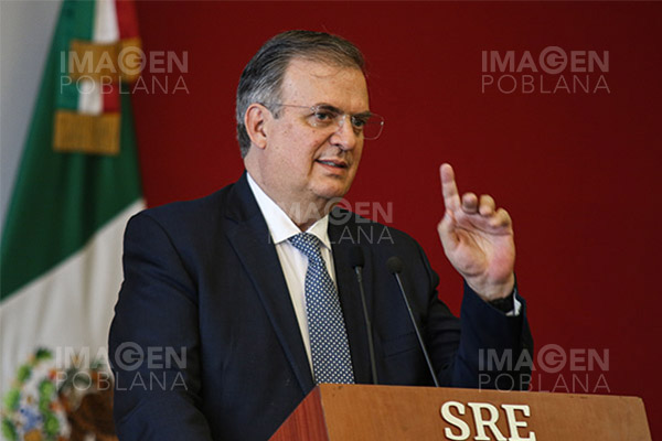 México confirma a enviado de EU compromisos de transición a energías limpias