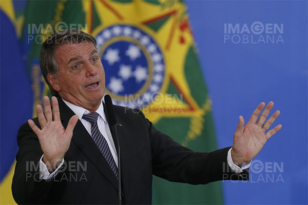 Periodista desaparecido en Amazonía era "mal visto" y debió ser cuidadoso: Bolsonaro