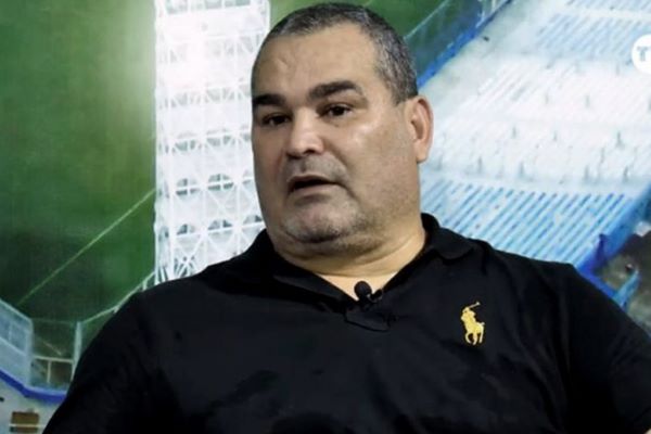 Chilavert, exarquero paraguayo, anuncia su candidatura a la Presidencia
