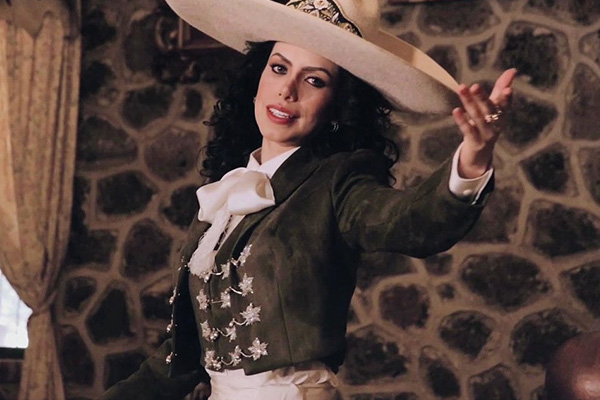 La cantante Yrma Lydya es la mujer asesinada por su esposo en un restaurante