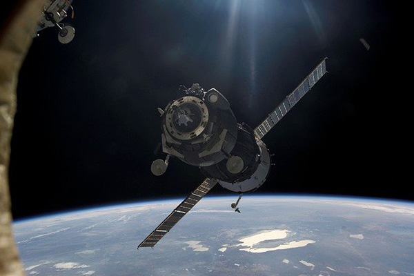 Satélites están cayendo de sus órbitas debido a la intensa actividad del Sol