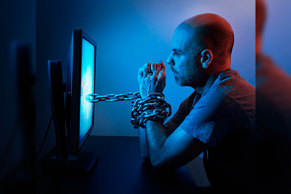 Redes sociales, el placebo digital que esclaviza a la juventud
